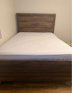 Bed panel Living Spaces