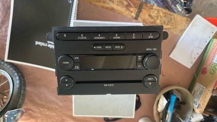 Ford CD-6 Car Stereo Head Unit