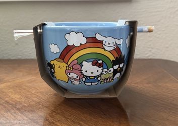 Hello Kitty Ramen Bowl With Chopsticks. Brand New.