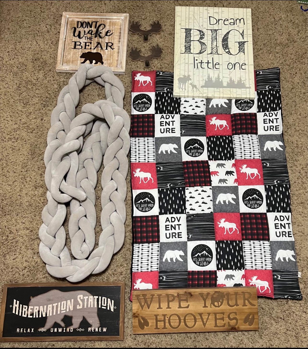 Crib Comforter and Room Decor Lot