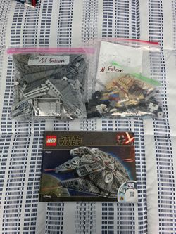 LEGO Star Wars Millennium Falcon set 75257 98% Complete Read Description