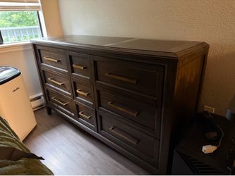Wood Dresser 9 Drawer Good Quality Hardwood