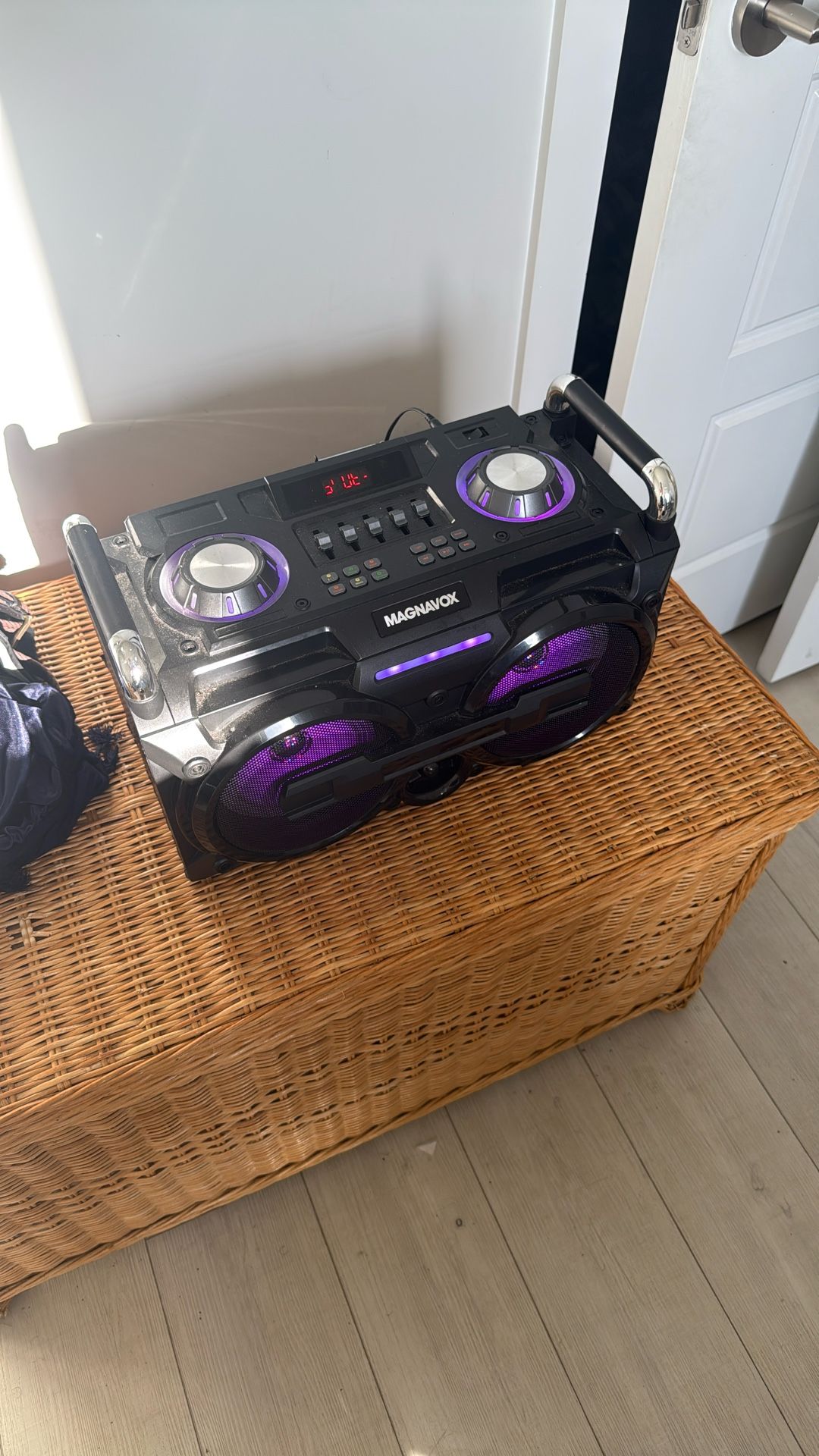 Magnavox Portable Speaker Magnavox Light Up Wireless Boombox