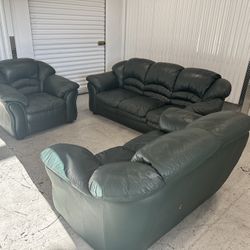 Comfy Green Sofa Set 🔥🔥🔥