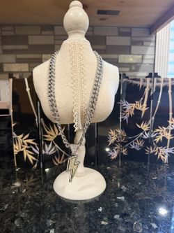 Silver Iced Cuban Link Chain – Lightning Bolt Pendant Necklace, Hip Hop Style