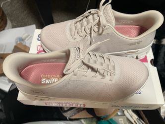 Ladies Skechers swift fit hands-free size 9 tan sneaker gym shoe brand new