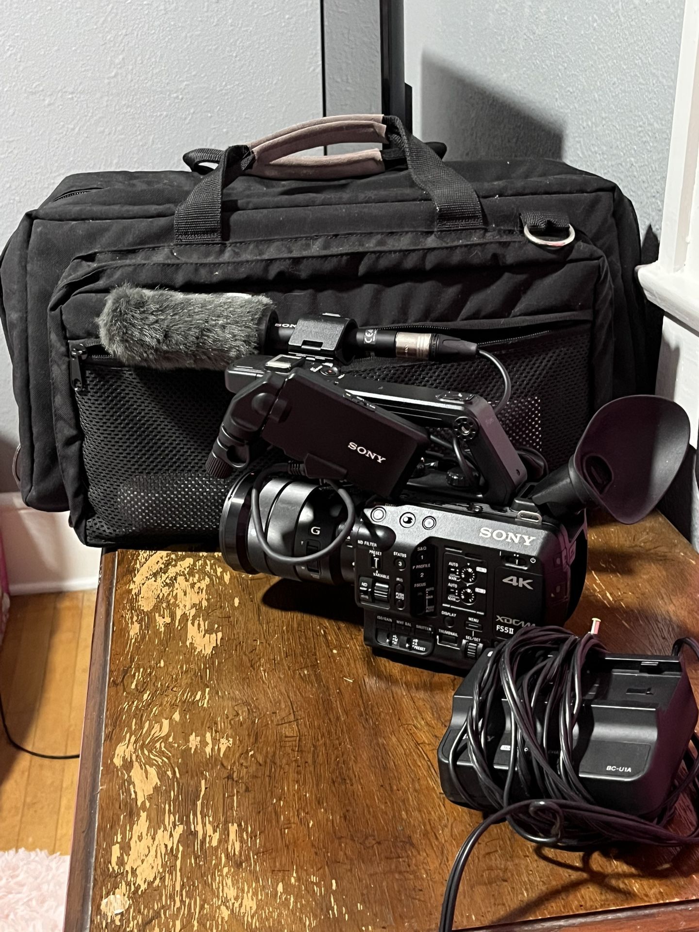 Sony FS5 Camera Package – Excellent Condition