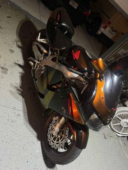 1998 Honda CBR 900 rr