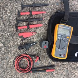 Fluke 116 Multi Meter Excellent Condition With Magnetic Strap & Accessories. Many Other Tools. For Pick Up Fremont Sea. No Low Ball/Trades Please 