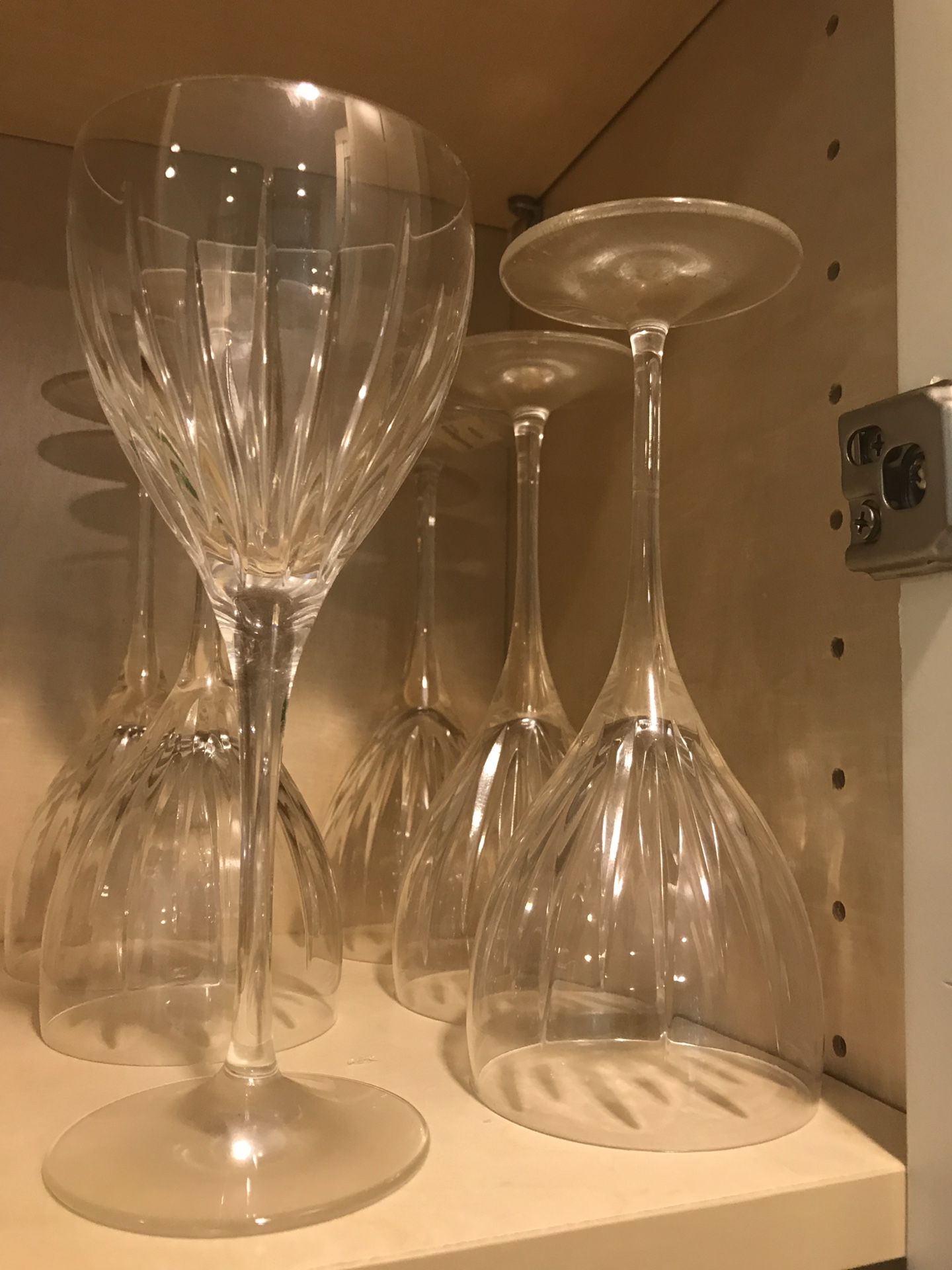 8 crystal wine glasses