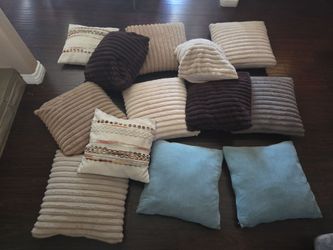 Couch pillows throw pillows!