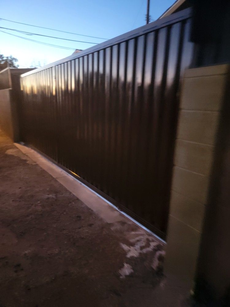 HDS FENCES DOORS