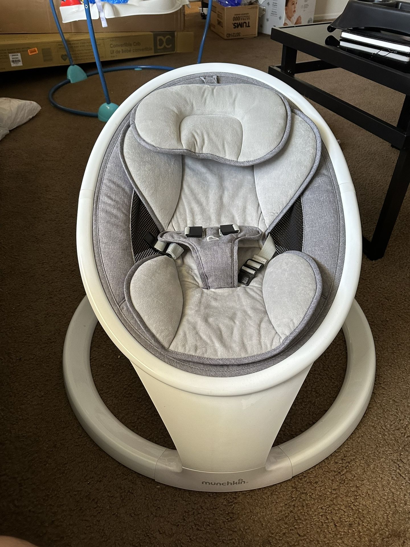 Munchkin Swing Almost New