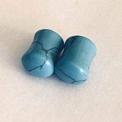 0 Gage Turquoise Plugs
