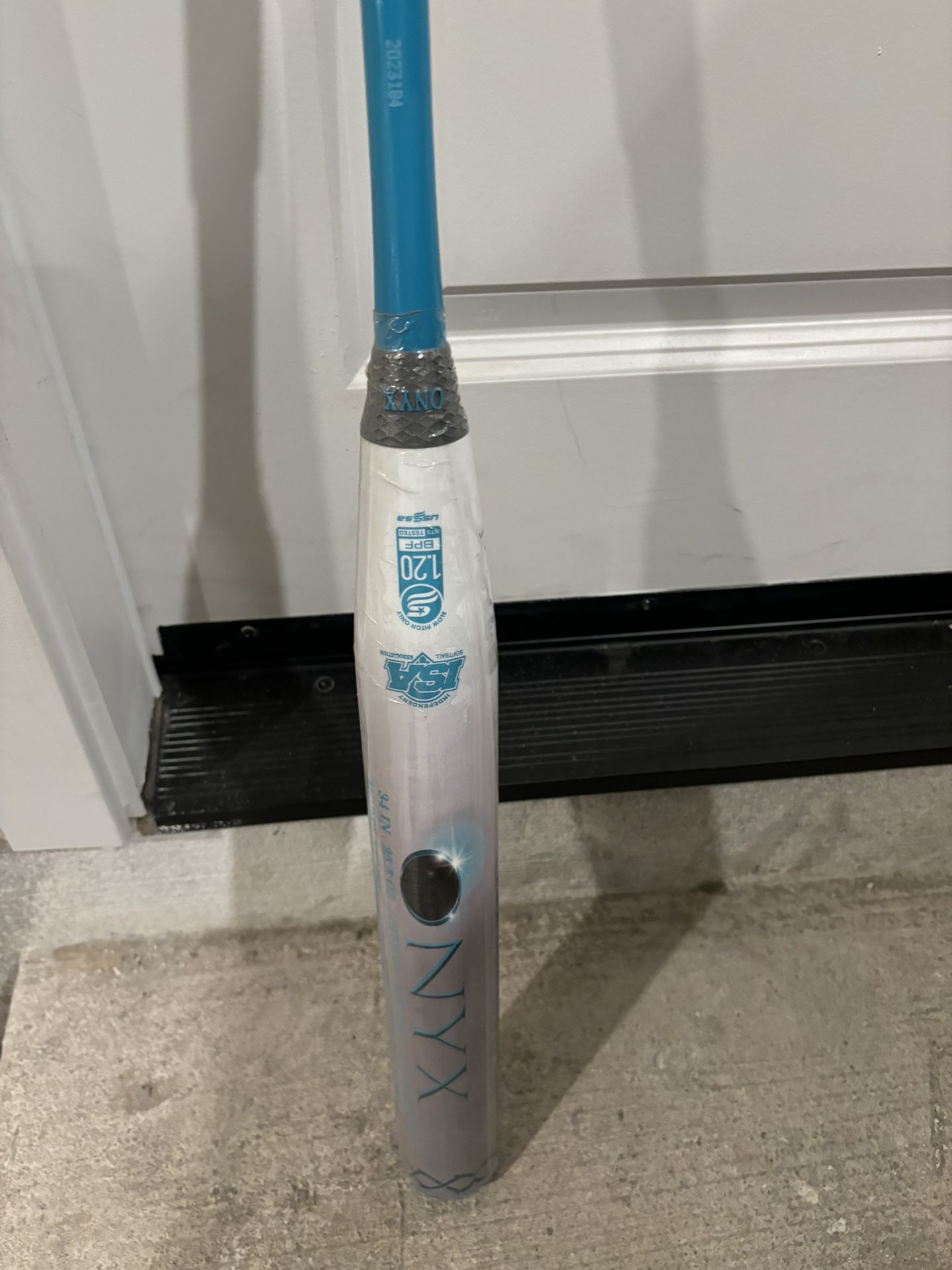 Onyx Valkyrie 25.5oz Slowpitch Bat (new In Wrapper)