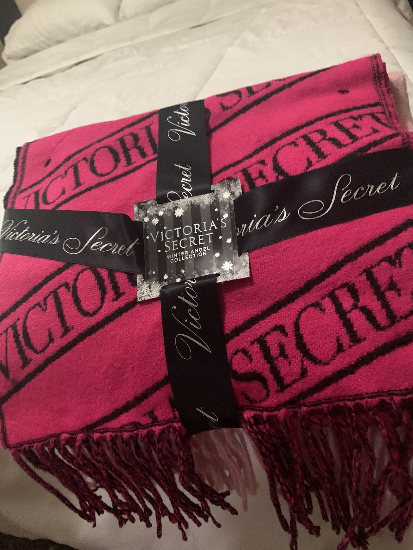 Brand New Victoria Secret Bag. for Sale in Riverside, CA - OfferUp