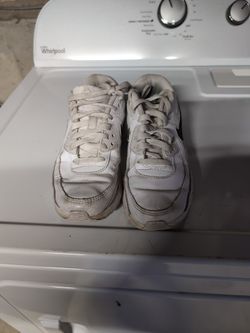 Nike Sneakers Size 4.5 Youth White Leather