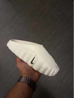 Nike Mind Slide Sail