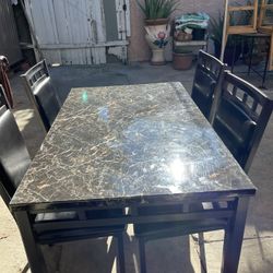 Dinning Table Set