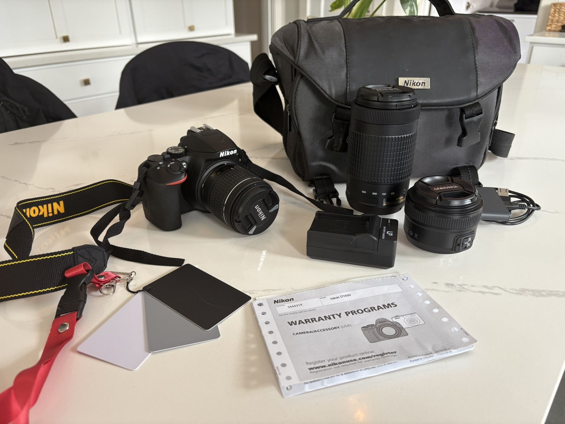 Nikon D3500