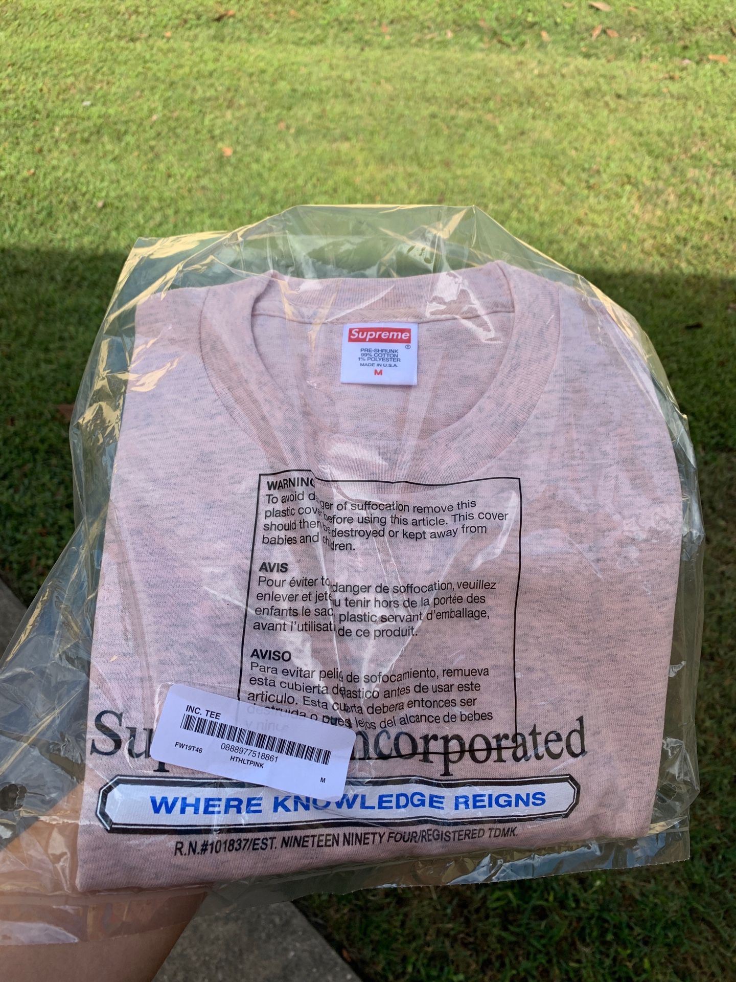 Supreme size M