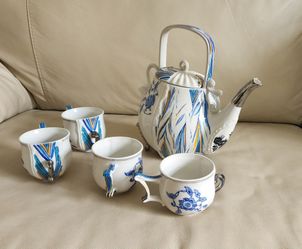 Anthropologie Dual Chamber Teapot and Four Matching Cups Set Limited Edition 2014 2016