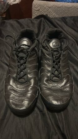 Nike Air Max Plus Triple Black Sneakers
