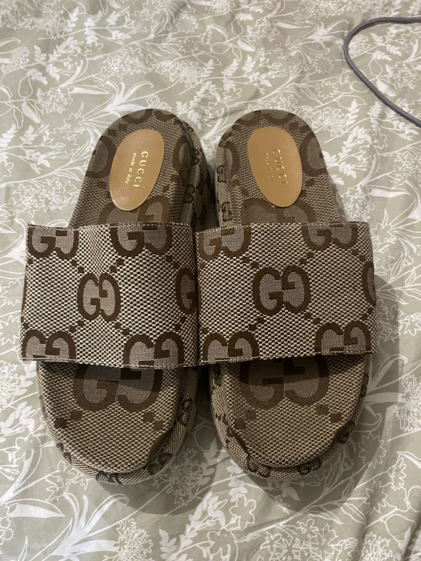 Gucci Sandals Platforms Women Size 7