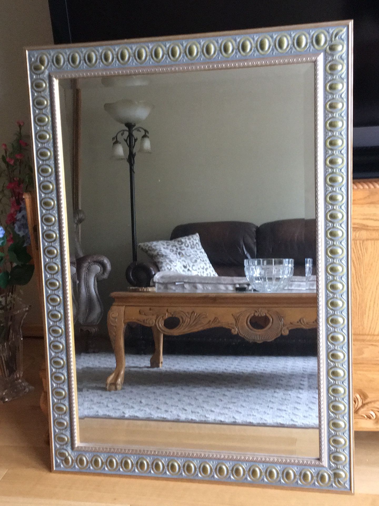 Mirror , 42”x29.75”, perfect condition. Selling due to remodeling.