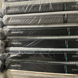 King Queen Size Tempurpedic ProAdapt,  ProBreeze,  LuxeBreeze Mattress  Pro Breeze /Luxe Adapt /Pro Adapt /Adapt /cloud /Tempur pedic contour Supreme 
