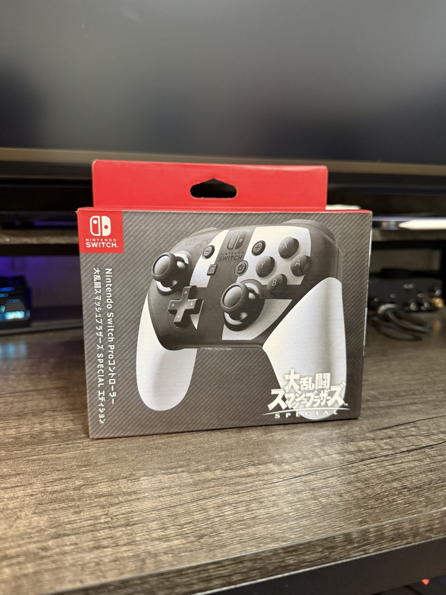 Nintendo Switch Pro Controller Super Smash Bros. Ultimate Edition