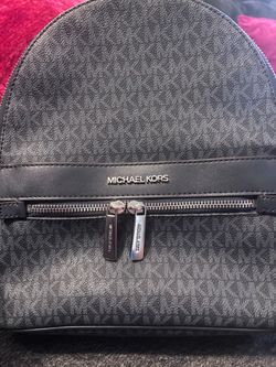 Michael Kors Kenly Medium Backpack (blue)
