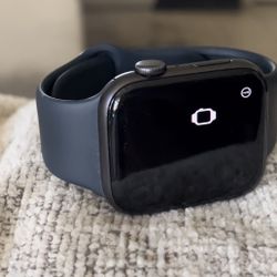 Apple Watch SE GPS ONLY