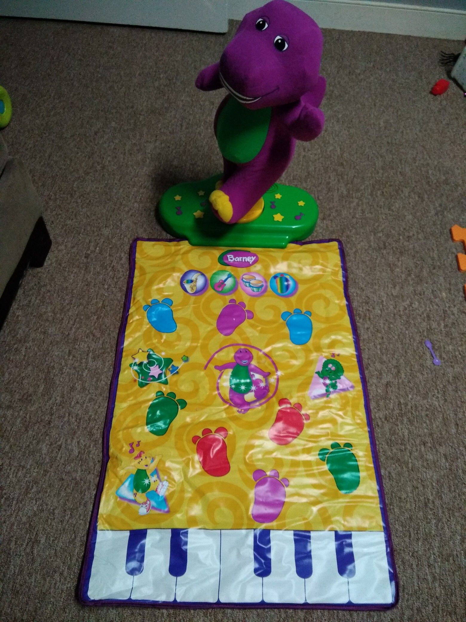 Barney step toy