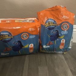 Huggies Little Swimmers Size 4 (24 Total)
