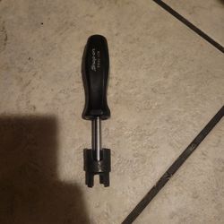 Snap On Tools 1/4" Drive 6" Standard Shank Driver  1/4" Drive Spring Cap Socket