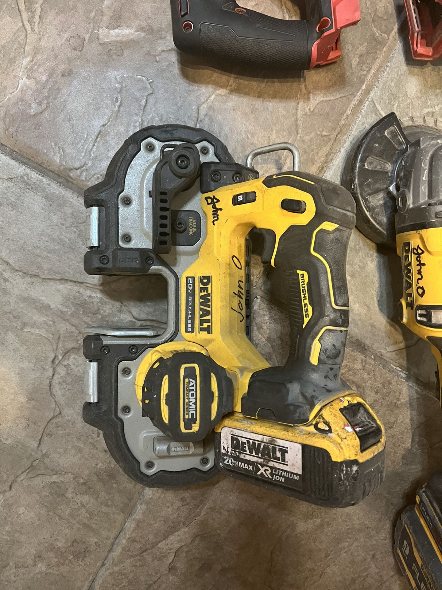 Dewalt 20v Bandsaw for Sale in Guadalupe, AZ OfferUp