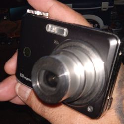 Working Old School G.E smart 8 M.P Digital Camera With Leather Storage Case