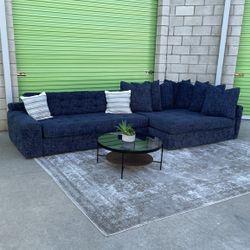 *Free Delivery* Macys Large Sectional Couch Sofa 