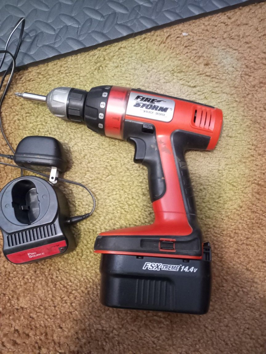 FIRESTORM DRILL WITH CHARGER