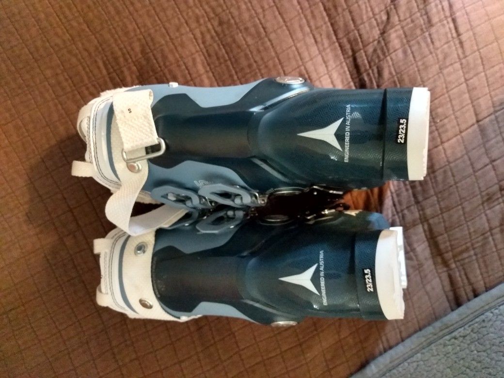 Women's Atomic Hawx Prime 95 Ski Boot 2021