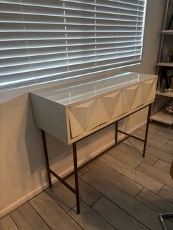 Geometric Entry / Side Table - Off White Ivory