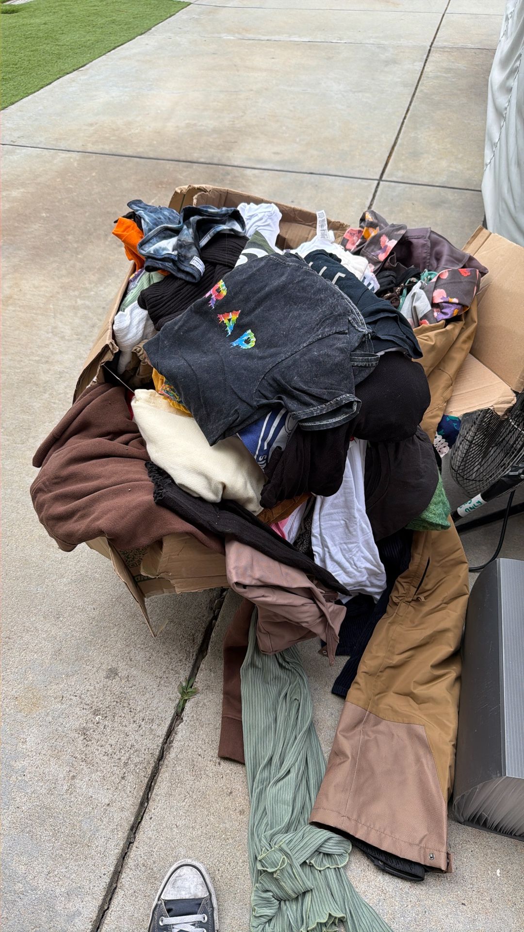 Box Of Used Clothes (FREE)