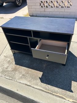 Free TV Stand - Curb Alert