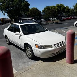 Camry XLE V6 premium