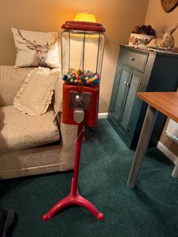Vintage 1940’s gumball machine