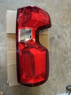 2019, 2020, 2021, 2022, 2023, 2024, 2025 Chevrolet Silverado Tail Light Passenger LED ( New Truck Parts )