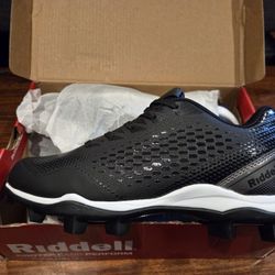 New In Box Riddell Cleats Size 6