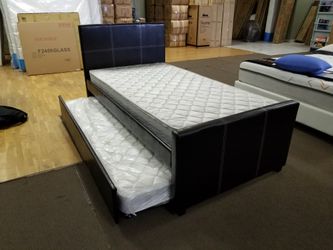 Trundle bed