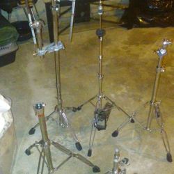 Stands for music cimbals / sostenedores de platillos musicales